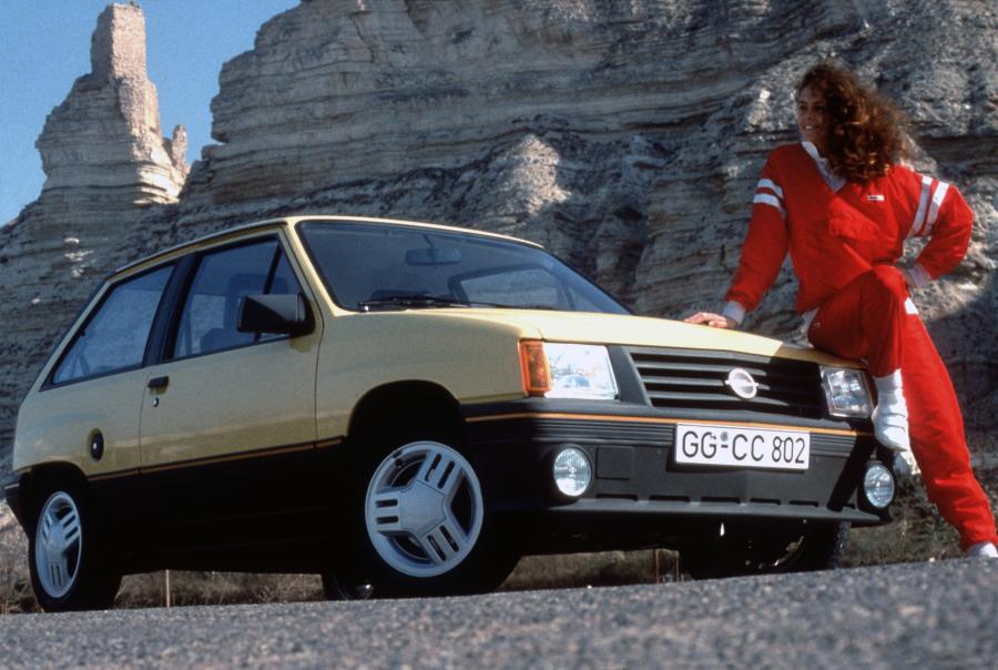  Opel Corsa GT 1985 года  (фото 1 из 7)